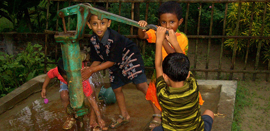 children water pump 883x433