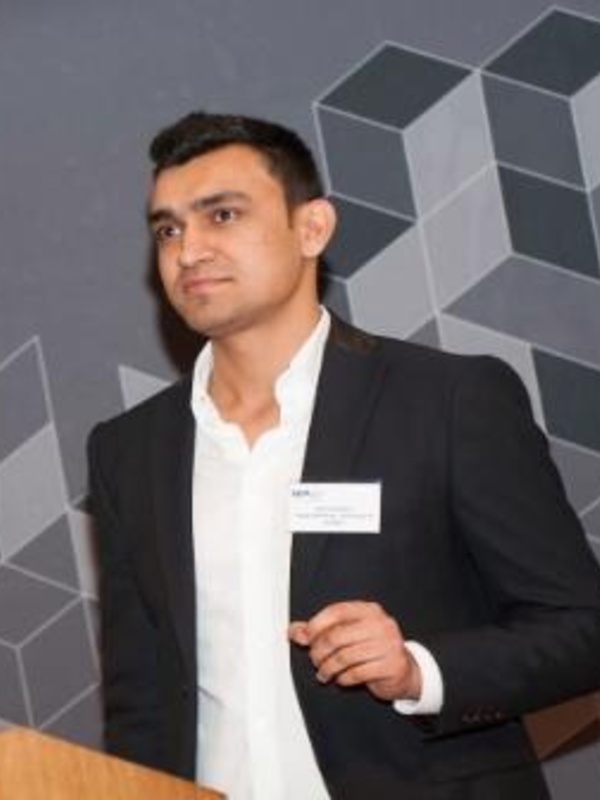  Omid Siddiqui