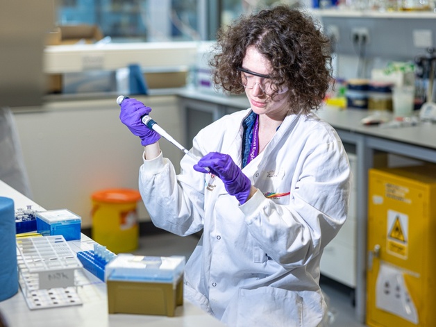 Francesca in the laboratory. Image credit: Martin Bond